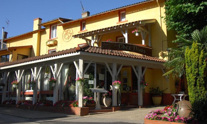 Sainte-Croix Hotel | Logis Hôtel Restaurant Chez Nous