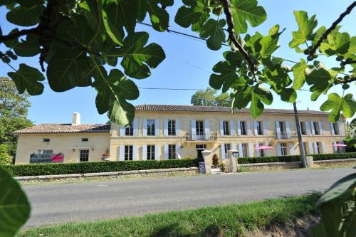 Saint-Pey-de-Castets Hotel | Logis- Hôtel Spa Restaurant l'Epicurial