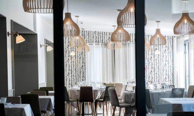 Quincieux Hotel | Logis Hôtel Tante Yvonne & son Restaurant semi-gastronomique Lyon Nord