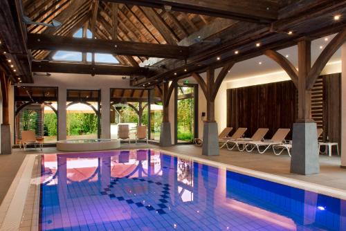 Saint-Hippolyte Hotel | Logis Hotel Le Parc & Spa