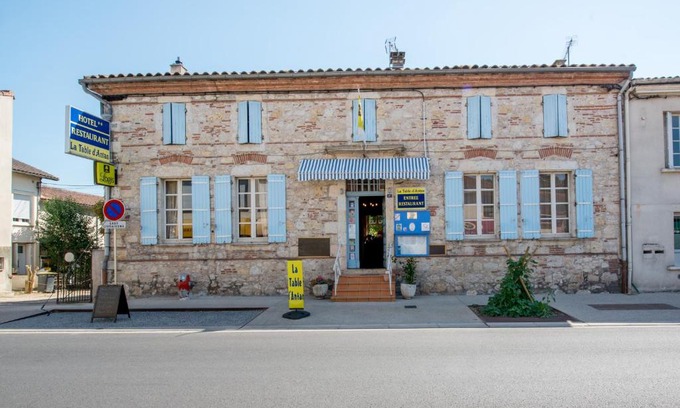 Bon-Encontre Hotel | Logis Hotels - La Table d'Antan - Hôtel 2 étoiles et Restaurant