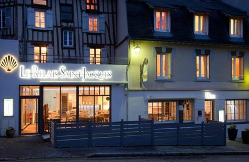 Saint-Leonard-de-Noblat Hotel | Logis Le Relais Saint Jacques