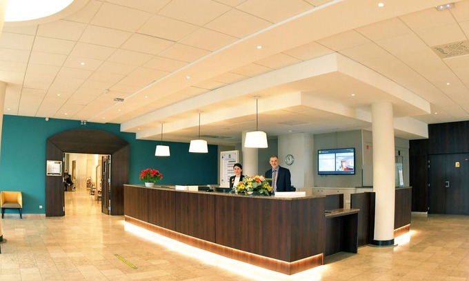 Saint-Maurice-de-Beynost Hotel | Logis Lyon Est