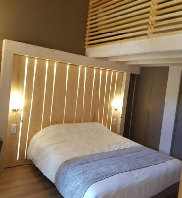 Tence Hotel | Logis SPA Hotel Restaurant De La Poste