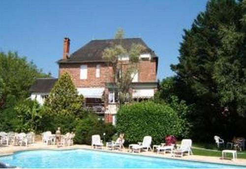 Meyssac Hotel | LogisHotels Le Relais du Quercy