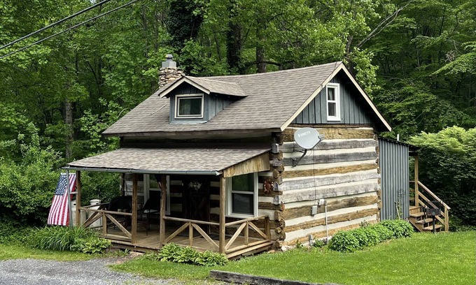 Lyndhurst Cabin | Logwood Cabin Pre Civil War