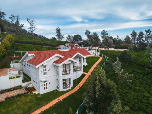 Wellington Villa | LohonoStays Villa Lansdowne