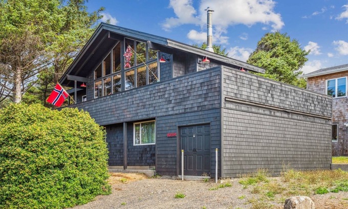 Arch Cape House | Loki's Longhouse - New Listing! Beachcomber Vacation Homes