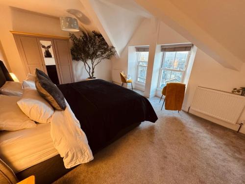 Bowness-on-Windermere Apartment | Lola's Loft with Lake Views - Central Bowness - Pet Friendly