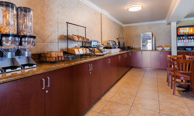 Lompoc Hotel | Lompoc Valley Inn and Suites