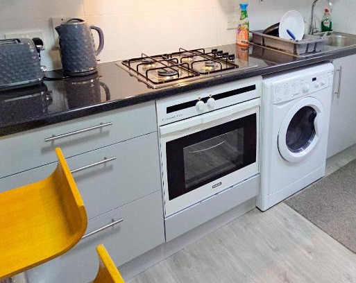 Leyton House | London Apartment, Central line