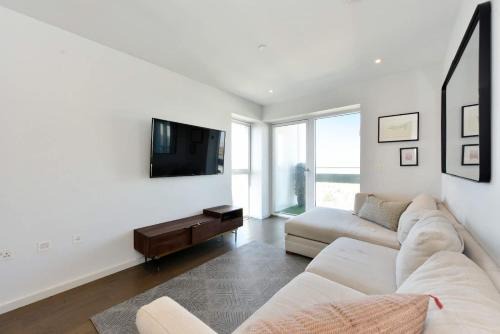 Cantelowes Apartment | Londwell Kings Cross Luxury Balcony Flat