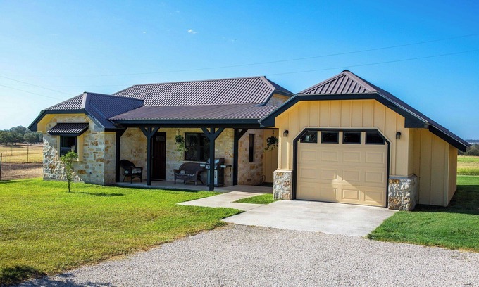 Fredericksburg House | Lone Wolf Ranch | Pet-friendly | Plentiful Wildlife