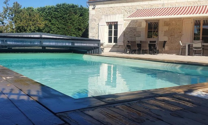 Luzille Villa | Longère avec Piscine Couverte Chauffée privative de Avril à Septembre