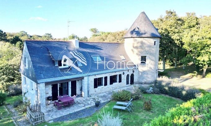 Guidel House | Longère de charme en pleine nature 3km des plages