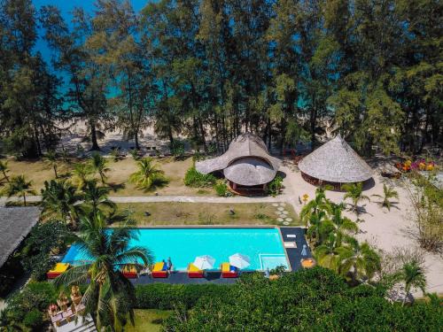 Ko Lanta Resort | Long Beach Chalet - SHA Extra Plus