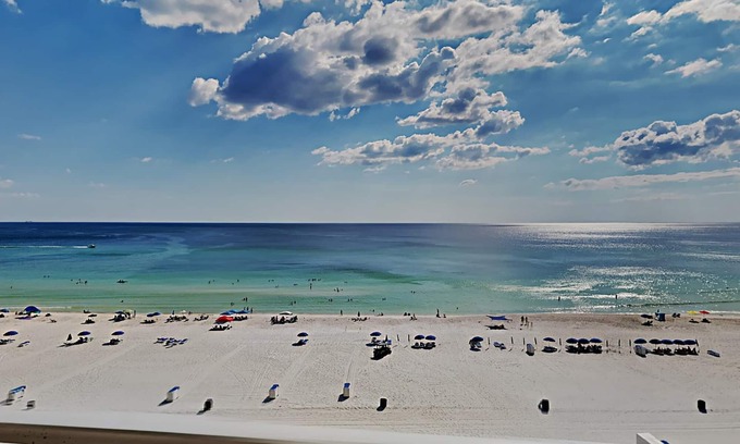 Long Beach Condo | Long Beach I #702 | Gulf-Front Views!