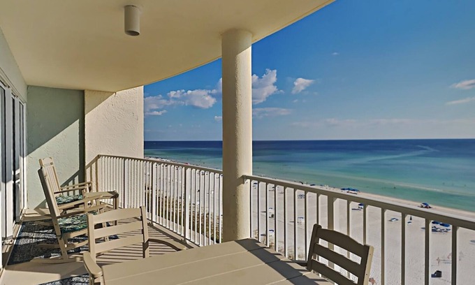 Long Beach Condo | Long Beach II #705 | Gulf-Front Views!