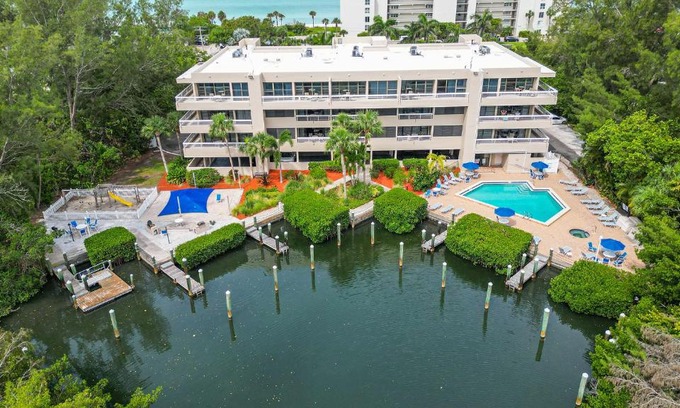 Longboat Key Apartment | Longboat Bay Club