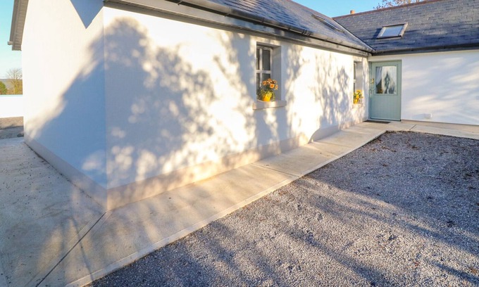 Killarney Cottage | LONGFIELD LODGE, family friendly in Firies, County Kerry