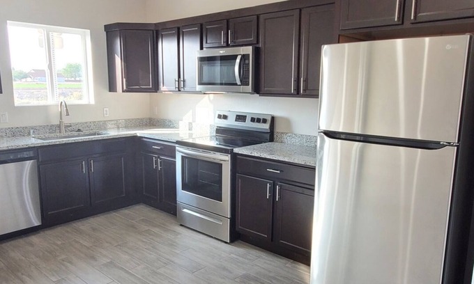 Loving Apartment | Longhorn Flats