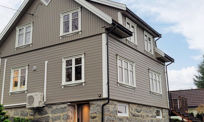 Tysvaer House | Look forward to a relaxing vacation in this vacation home with fjord view.