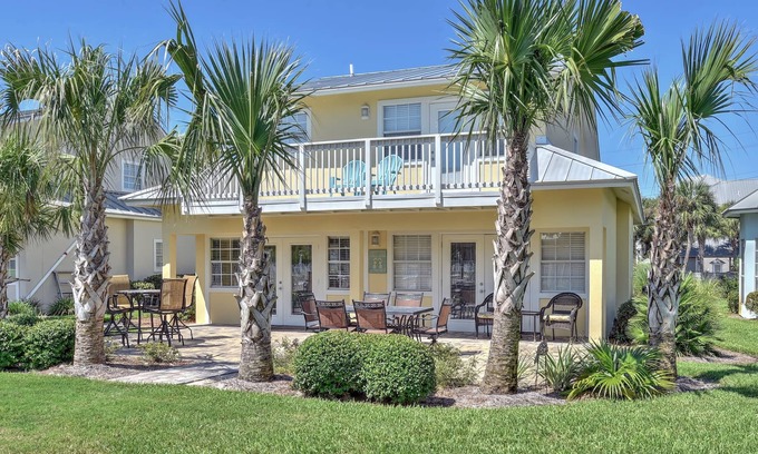 Miramar Beach Cottage | Looking for a Florida Get A Way this is your Place!
