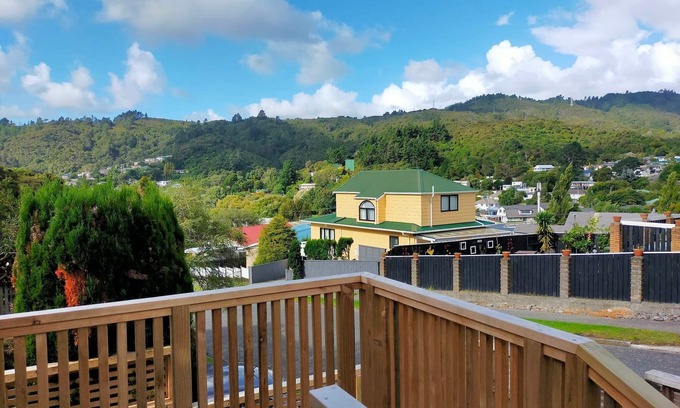 Stokes Valley Apartment | Looking for a peaceful retreat visit our Self-contained studio with own entrance