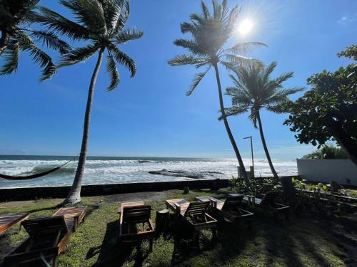 El Zonte Hotel | LOOKING2GOOD