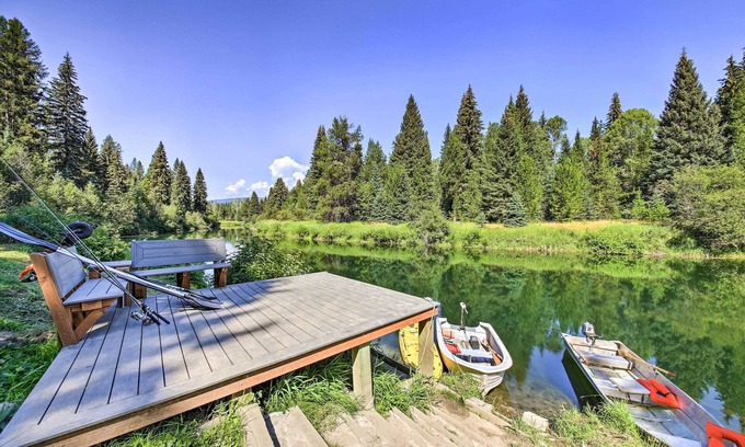 Troy House | 'Loose Moose Lodge' - 31 Acres on Yaak River!