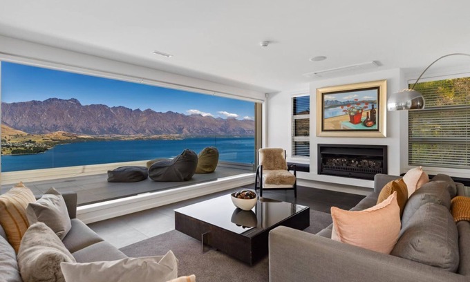 Fernhill Apartment | Lordons Penthouse, Hot Tub, BBQ, Gas Fire, A/C