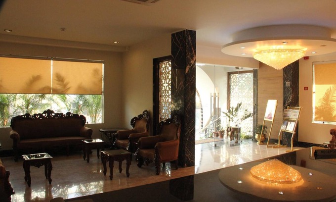 Adipur Hotel | Lords Eco Inn, Gandhidham