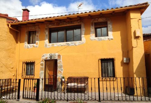 Puente Nuevo House | Los Callejos - Casita for 4 people - 3 bedrooms