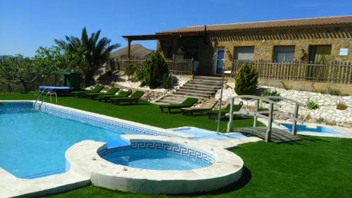 Bedar Ski Chalet | Los Castros