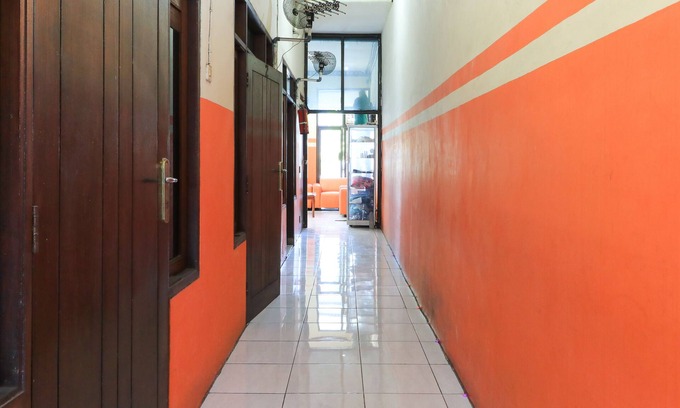 Sedati Hotel | Losmen Bangkit Hidayah