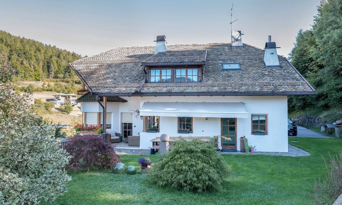 Trodena Apartment | 'Lotschenhof Apartment Tulpe' with Mountain View, Garden & Wi-Fi