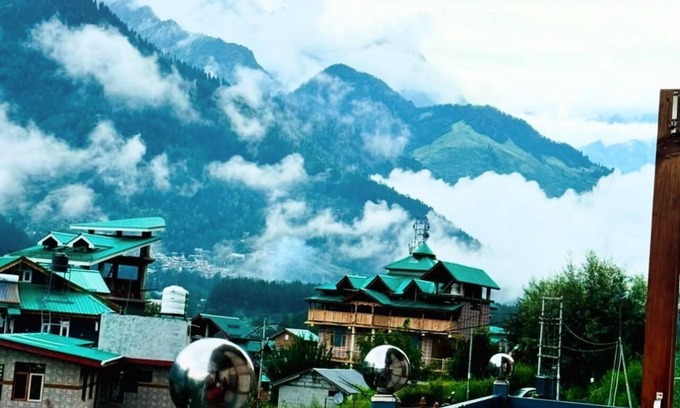 Aleo Hotel | Lotus Cottages Manali
