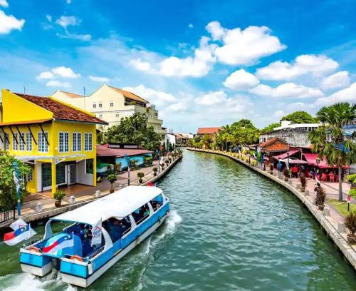Bandar Melaka House | Lotus Gloria