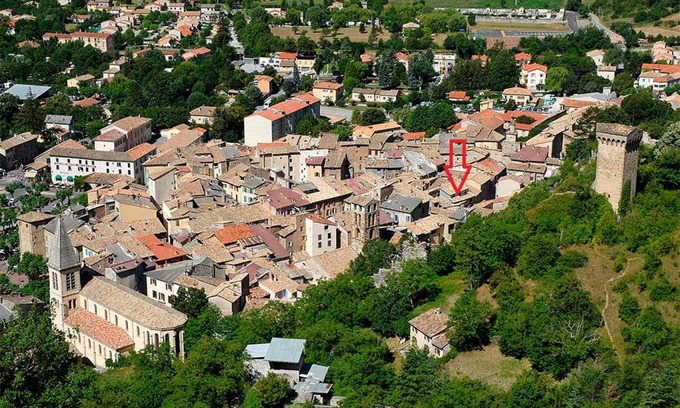 Castellane Apartment | Lou Paran "Le Jardin"