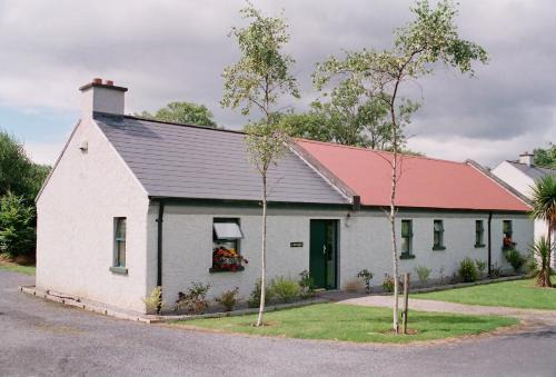 Castlebar House | Lough Lannagh Self Catering Cottages
