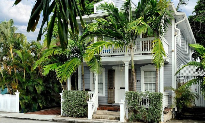 Uptown - Upper Duval House | Louisa House: A comfortable four bedroom vacation hideaway