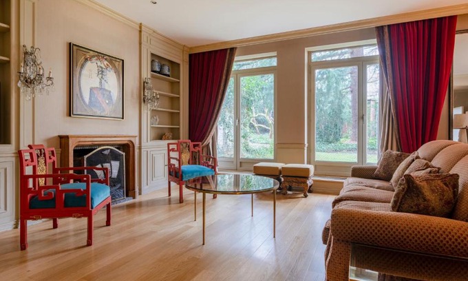 Ixelles Apartment | Louise Royal Residence
