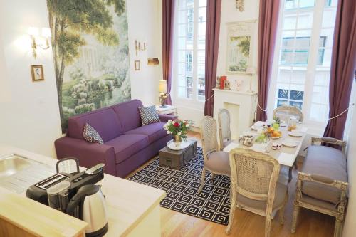 Vivienne Apartment | Louvre Opera Private ChicSuites