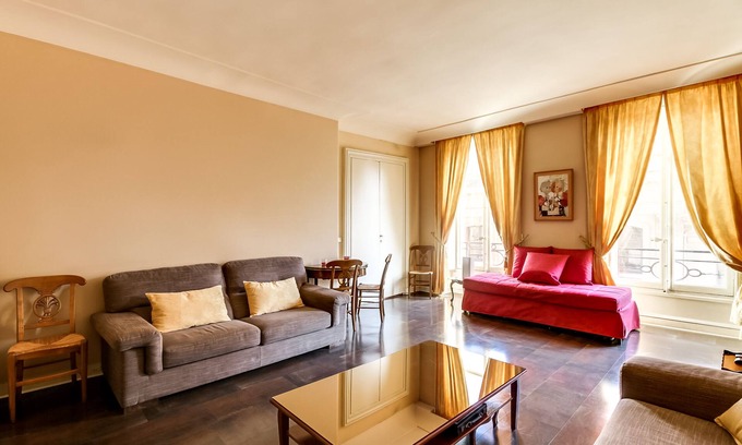 Quartier de la Place-Vendome Apartment | Louvre - Saint Honoré Vendome