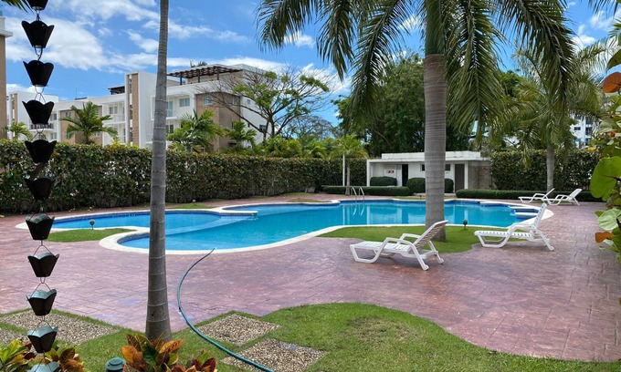 Santiago de los Caballeros Condo | Lovely First Floor Condominium, 5 minutes away from all stores
