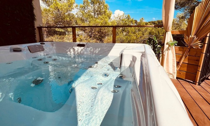 Cantaron Cabin | LOVE ROOM Lodge tent with private Jacuzzi at C&C for ADULTS only