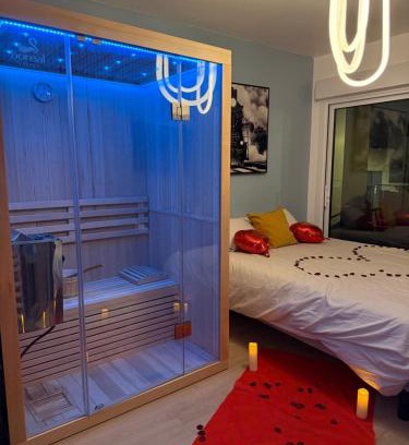 Plessis Tison Apartment | Love room nantais