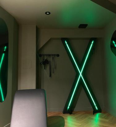 Neudorf Est Apartment | Love Room Strasbourg, Sauna, Spa, Suite Bali, Évasion Romantique et Sensuelle