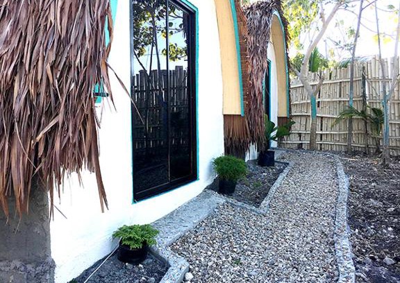 San Juan Hostel | Love Shack Hostel & Cafe