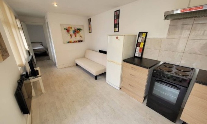 Bilston Apartment | Lovely 1-Bed Apartment in Wolverhampton/Birmingham